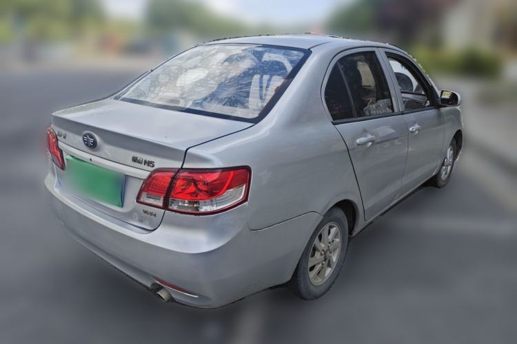 Used FAW Xiali N5 2014 1.0L Manual Standard Edition Rear Right 45 Deg