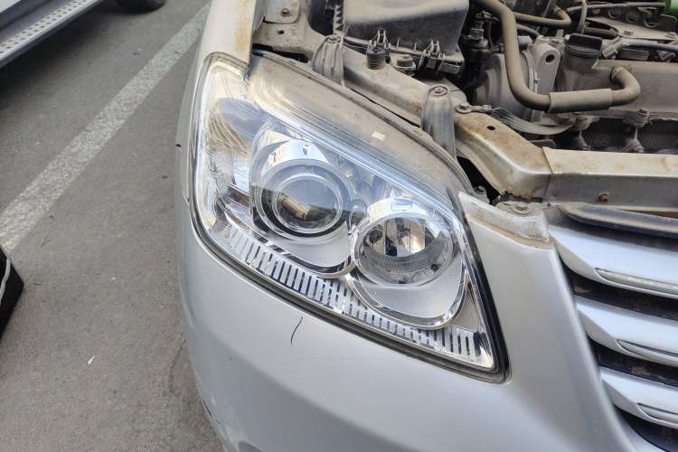 Used FAW Xiali N5 2014 1.0L Manual Standard Edition Right Front Headlight