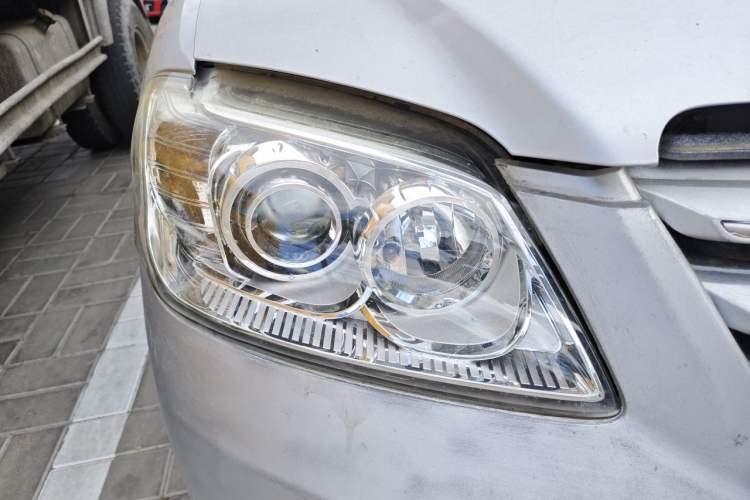Used FAW Xiali N5 2014 1.3L Manual Luxury Version Right Front Headlight