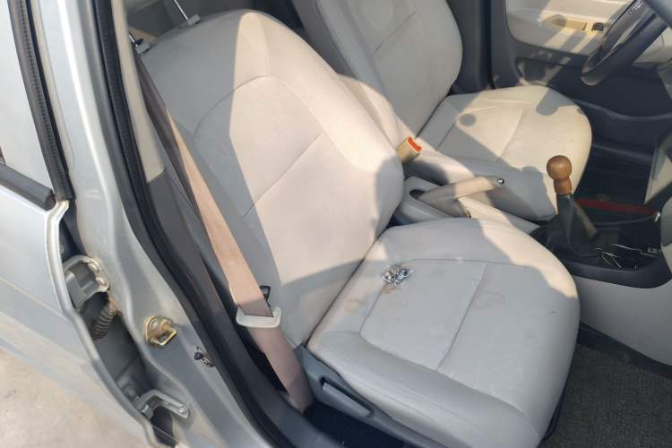 Used FAW Xiali N5 2014 1.3L Manual Comfort Version Right Front Seat