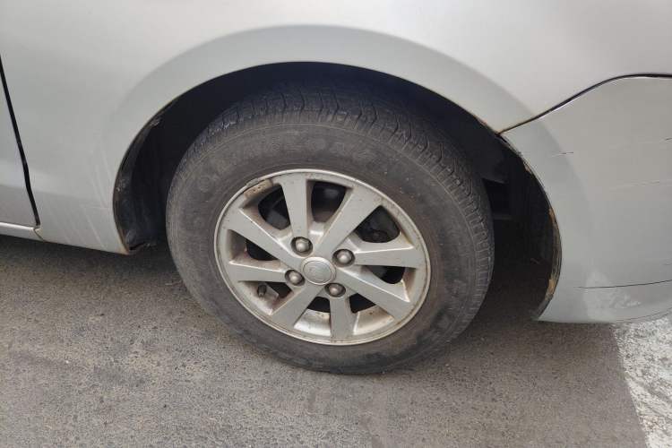 Used FAW Xiali N5 2014 1.0L Manual Standard Edition Right Front Wheel Hub