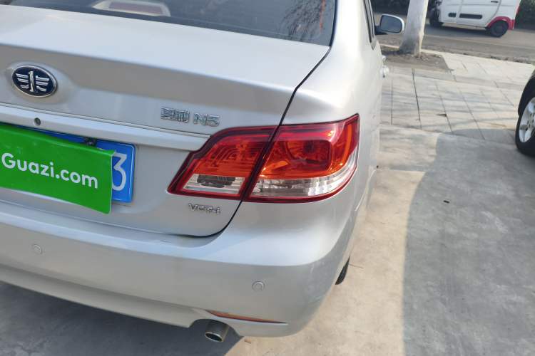 Used FAW Xiali N5 2014 1.3L Manual Comfort Version Right Rear Taillight