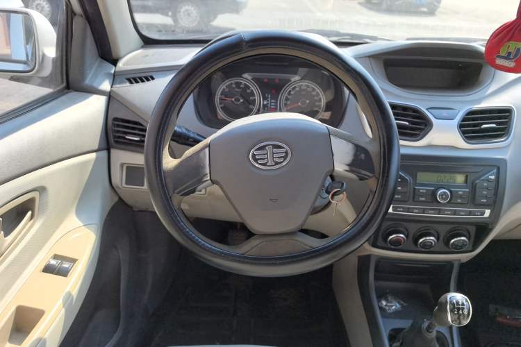 Used FAW Xiali N5 2014 1.0L Manual Comfort Model Steering Wheel