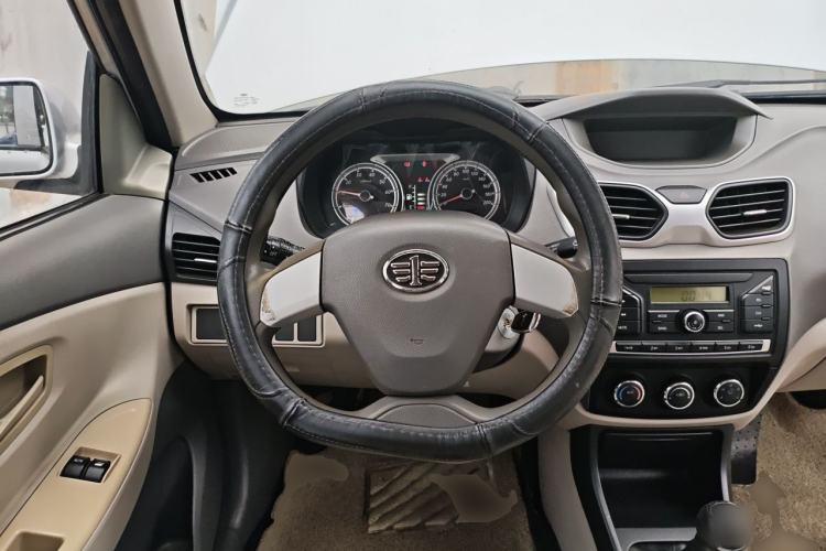 Used FAW Xiali N5 2014 1.0L Manual Standard Edition Steering Wheel