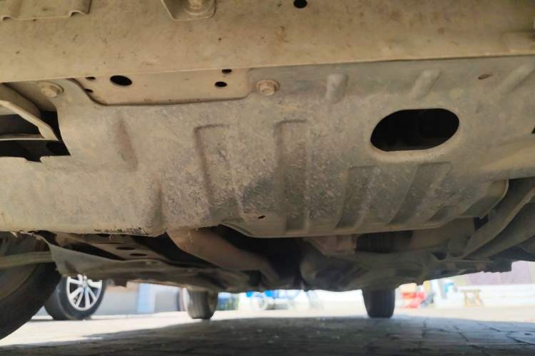 Used FAW Xiali N5 2014 1.3L Manual Comfort Version Chassis Front