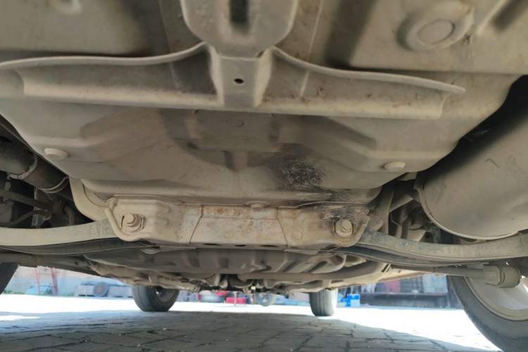 Used FAW Xiali N5 2014 1.3L Manual Comfort Version Chassis Rear