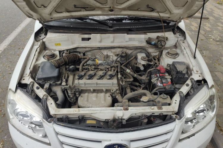 Used FAW Xiali N5 2014 1.3L Manual Luxury Version Engine Bay