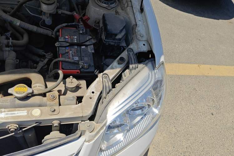 Used FAW Xiali N5 2014 1.3L Manual Standard Edition Engine Bay Left