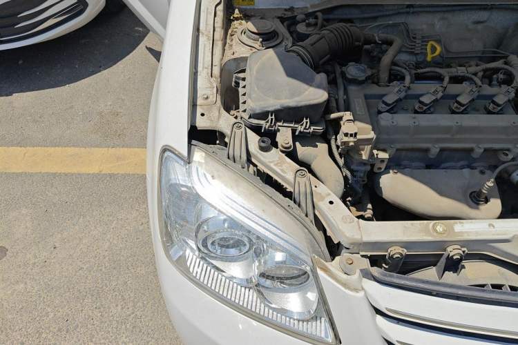 Used FAW Xiali N5 2014 1.3L Manual Standard Edition Engine Bay Right