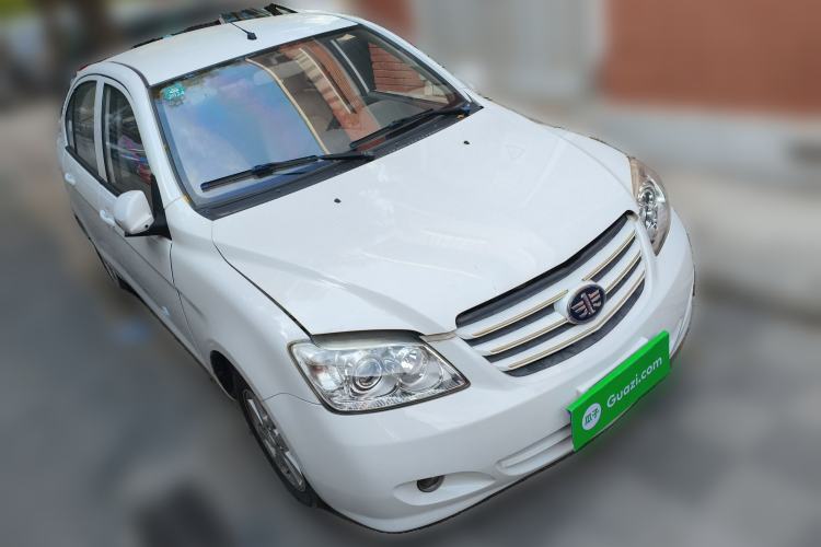 Used FAW Xiali N5 2014 1.3L Manual Comfort Version Front Right 45 Deg