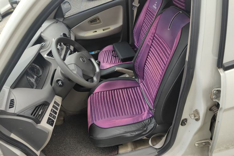 Used FAW Xiali N5 2014 1.3L Manual Luxury Version Left Front Seat