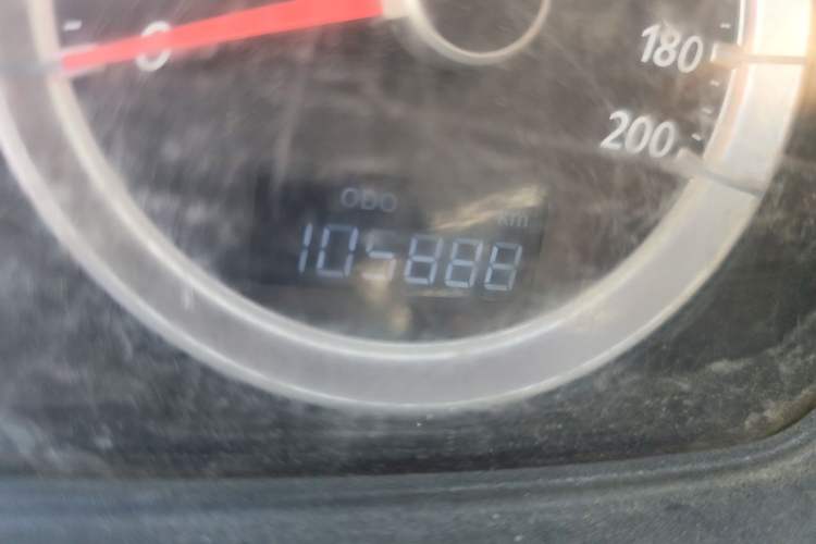 Used FAW Xiali N5 2014 1.3L Manual Comfort Version Odometer Close Up