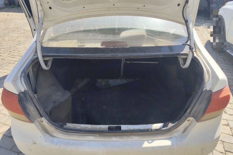 Used FAW Xiali N5 2014 1.3L Manual Comfort Version Trunk