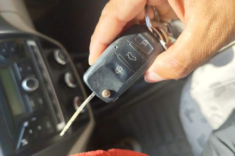 Used FAW Xiali N5 2014 1.3L Manual Comfort Version Vehicle Key