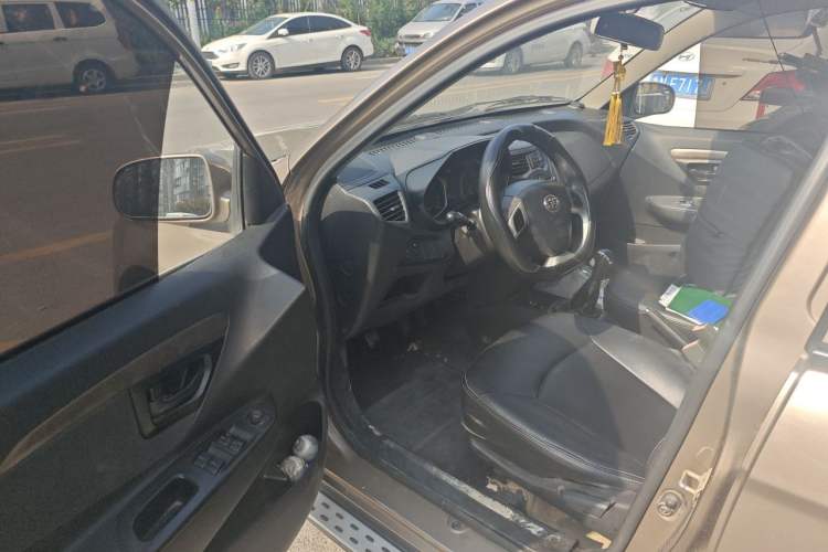 Used FAW Xiali N7 2013 1.3L Manual Luxury Model Driver Seat