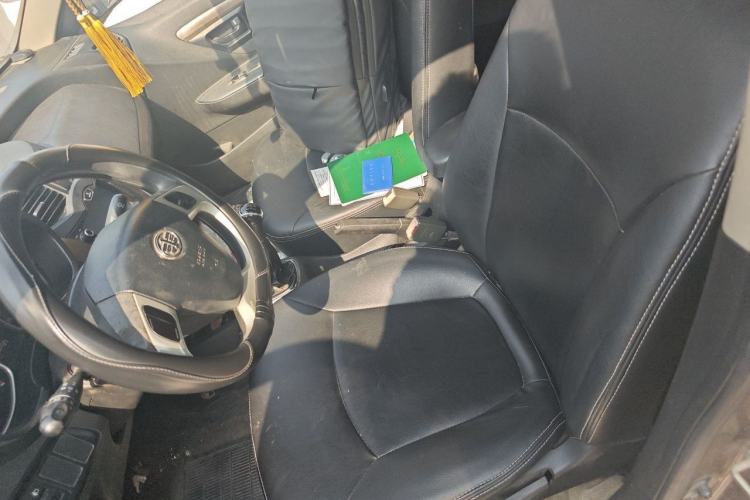 Used FAW Xiali N7 2013 1.3L Manual Luxury Model Left Front Seat