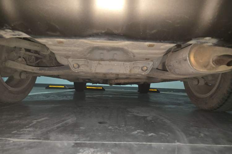 Used FAW Xiali N7 2013 1.3L Manual Comfort Model Chassis Rear