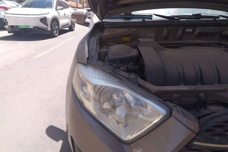 Used FAW Xiali N7 2013 1.3L Manual Comfort Model Engine Bay Right