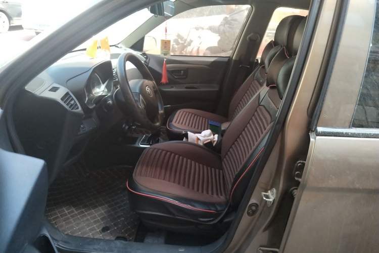 Used FAW Xiali N7 2013 1.3L Manual Comfort Model Left Front Seat