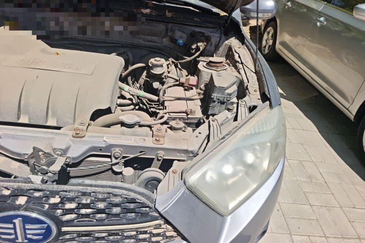 Used FAW Xiali N7 2013 1.3L Manual Luxury Model Engine Bay Left