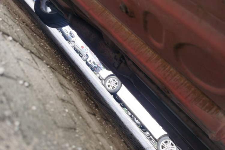 Used FAW Xiali N7 2013 1.3L Manual Luxury Model Chassis Front Right