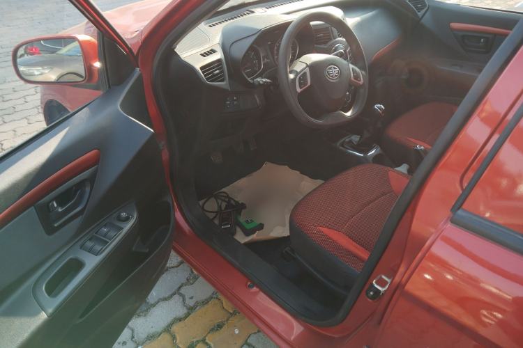 Used FAW Xiali N7 2013 1.3L Manual Luxury Model Driver Seat