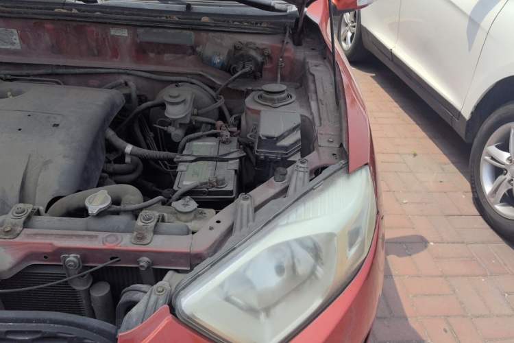 Used FAW Xiali N7 2013 1.3L Manual Luxury Model Engine Bay Left