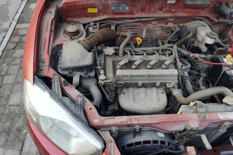 Used FAW Xiali N7 2013 1.3L Manual Luxury Model Engine Bay Right