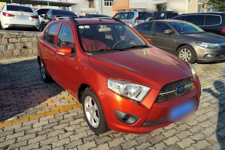 Used FAW Xiali N7 2013 1.3L Manual Luxury Model Front Right 45 Deg
