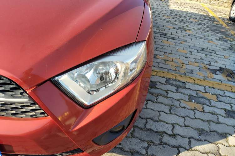 Used FAW Xiali N7 2013 1.3L Manual Luxury Model Left Front Headlight