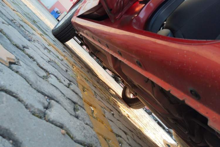 Used FAW Xiali N7 2013 1.3L Manual Luxury Model Left Side Sill