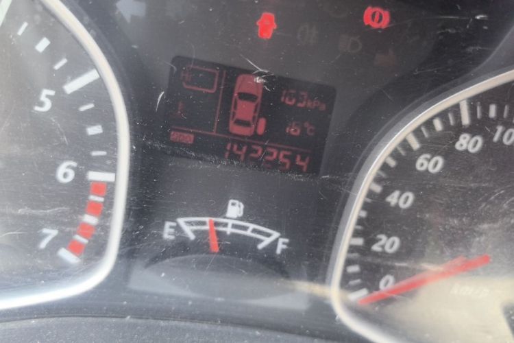 Used FAW Xiali N7 2013 1.3L Manual Luxury Model Odometer Close Up