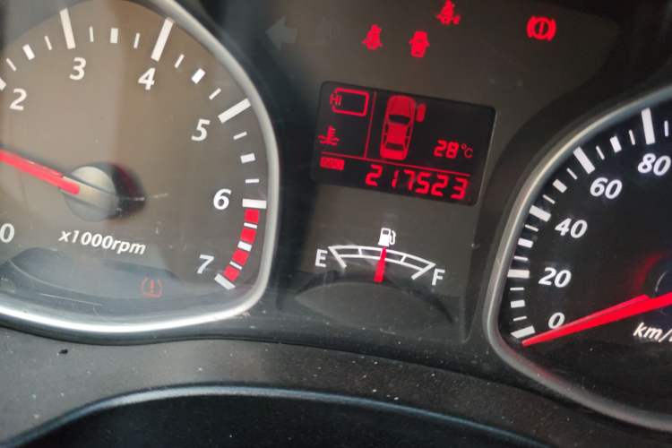 Used FAW Xiali N7 2013 1.3L Manual Luxury Model Odometer Close Up