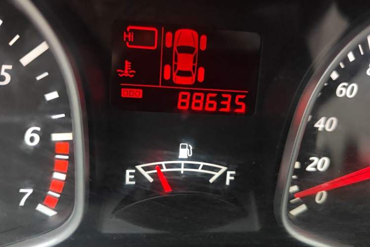 Used FAW Xiali N7 2013 1.3L Manual Luxury Model Odometer Close Up
