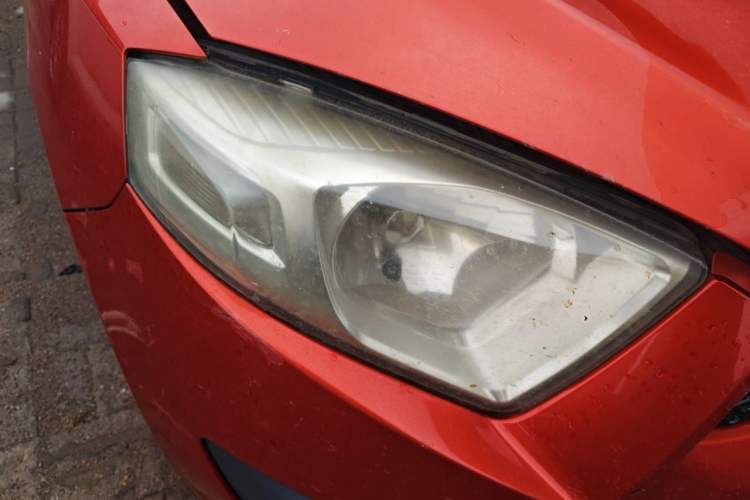 Used FAW Xiali N7 2013 1.3L Manual Luxury Model Right Front Headlight