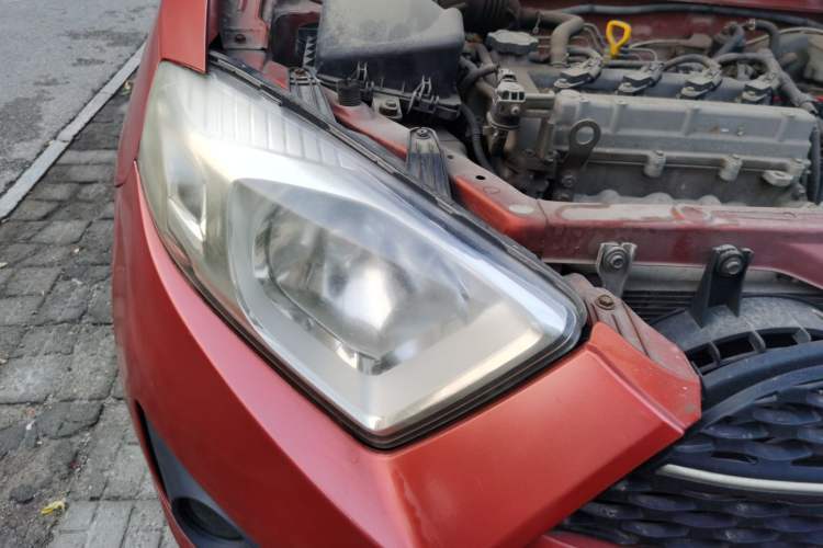 Used FAW Xiali N7 2013 1.3L Manual Luxury Model Right Front Headlight
