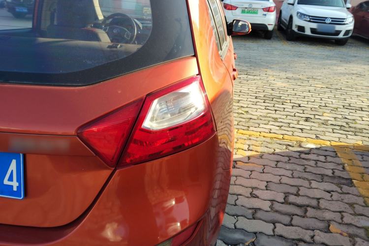 Used FAW Xiali N7 2013 1.3L Manual Luxury Model Right Rear Taillight