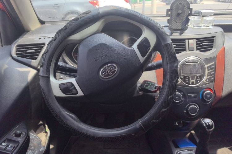 Used FAW Xiali N7 2013 1.3L Manual Luxury Model Steering Wheel