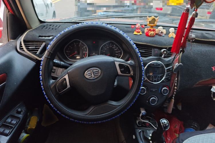 Used FAW Xiali N7 2013 1.3L Manual Luxury Model Steering Wheel
