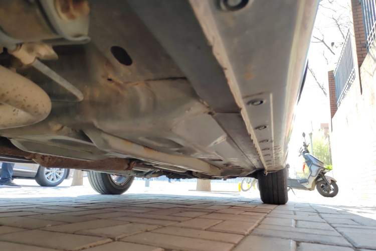 Used FAW Xiali N7 2013 1.3L Manual Luxury Model Chassis Rear Right