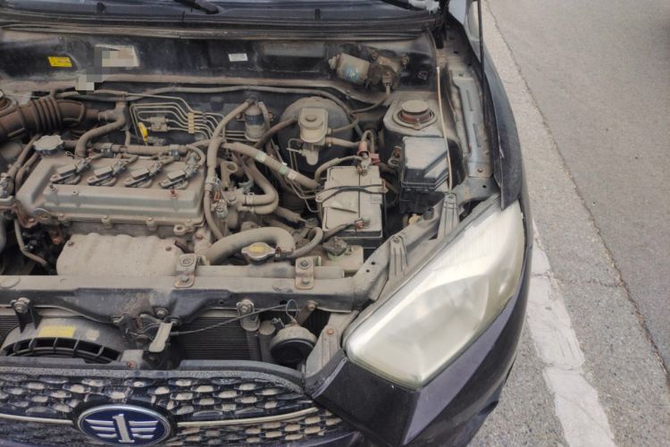 Used FAW Xiali N7 2013 1.3L Manual Luxury Model Engine Bay Left