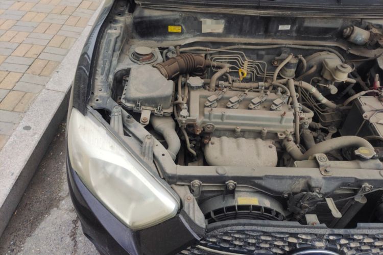 Used FAW Xiali N7 2013 1.3L Manual Luxury Model Engine Bay Right