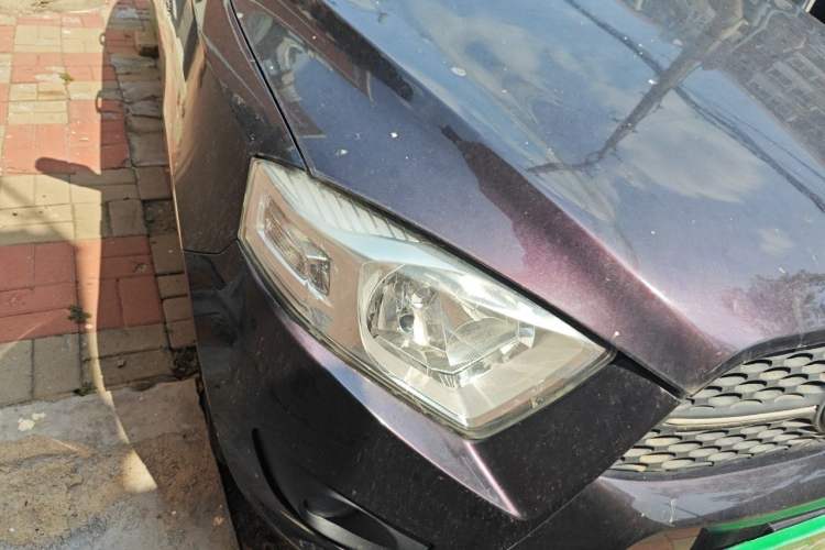 Used FAW Xiali N7 2013 1.3L Manual Luxury Model Right Front Headlight