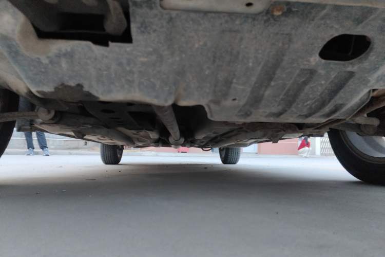 Used FAW Xiali N7 2013 1.3L Manual Comfort Model Chassis Front