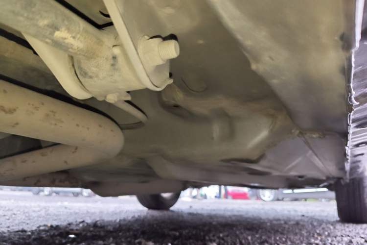 Used FAW Xiali N7 2013 1.3L Manual Comfort Model Chassis Rear Right