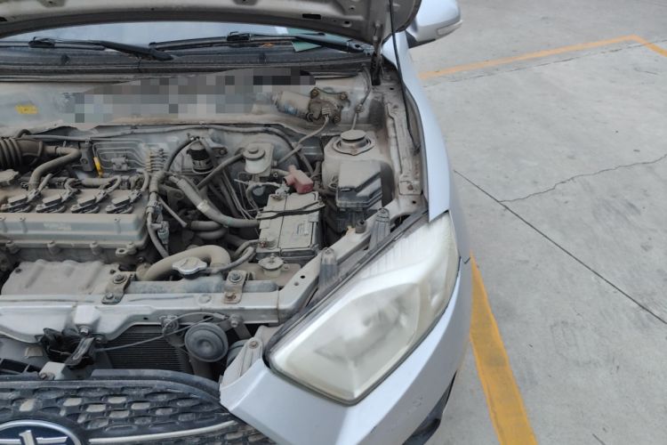 Used FAW Xiali N7 2013 1.3L Manual Comfort Model Engine Bay Left