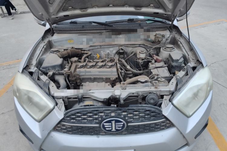 Used FAW Xiali N7 2013 1.3L Manual Comfort Model Engine Bay