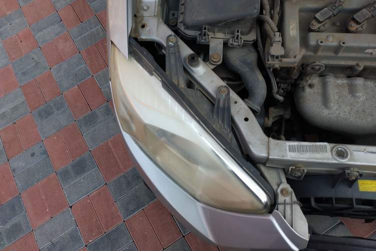 Used FAW Xiali N7 2013 1.3L Manual Luxury Model Engine Bay Right