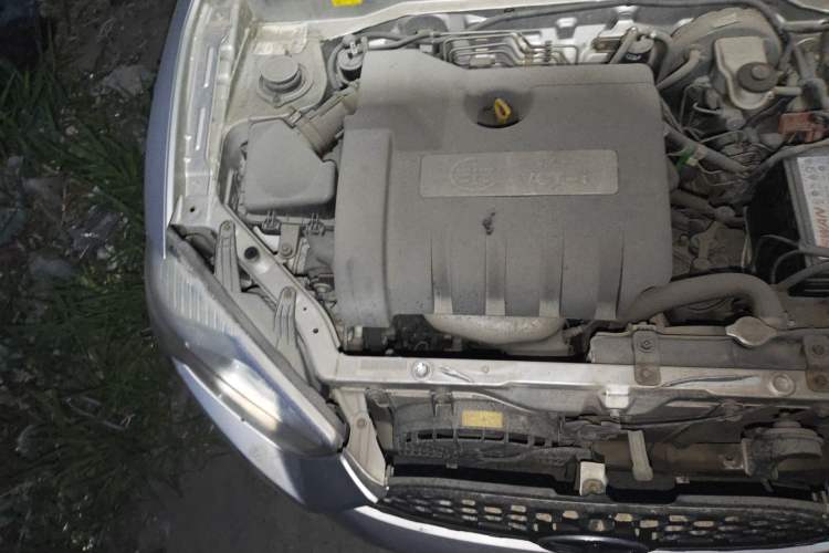 Used FAW Xiali N7 2013 1.3L Manual Luxury Model Engine Bay Right