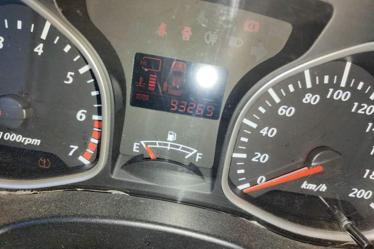 Used FAW Xiali N7 2013 1.3L Manual Comfort Model Odometer Close Up